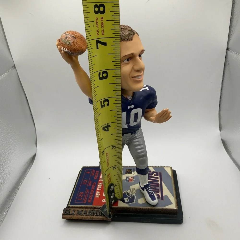 Eli Manning Limited Edition Action Bobblehead Legends of 